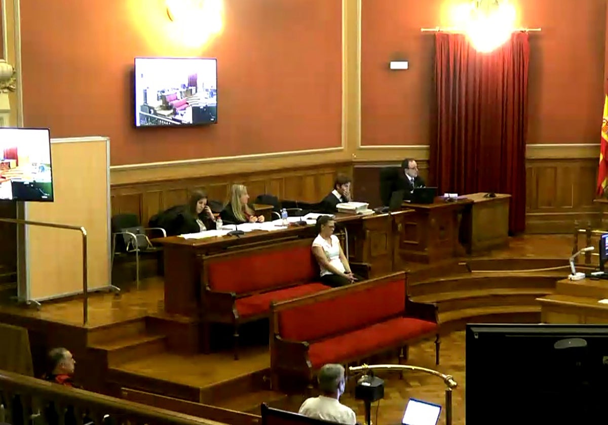 Montserrat N., durante la sexta sesión del juicio por maltratar y asesinar a Aleix