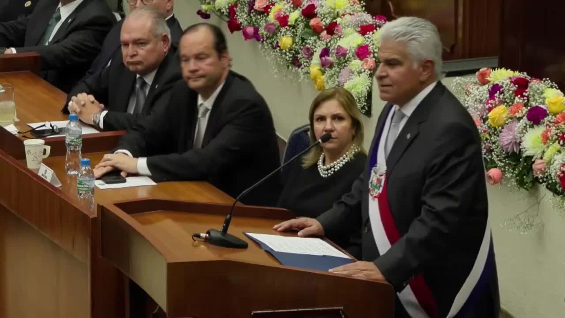 Mulino promete no &quot;ceder ni un milímetro de soberanía&quot; ante acuerdo de seguridad con EE.UU