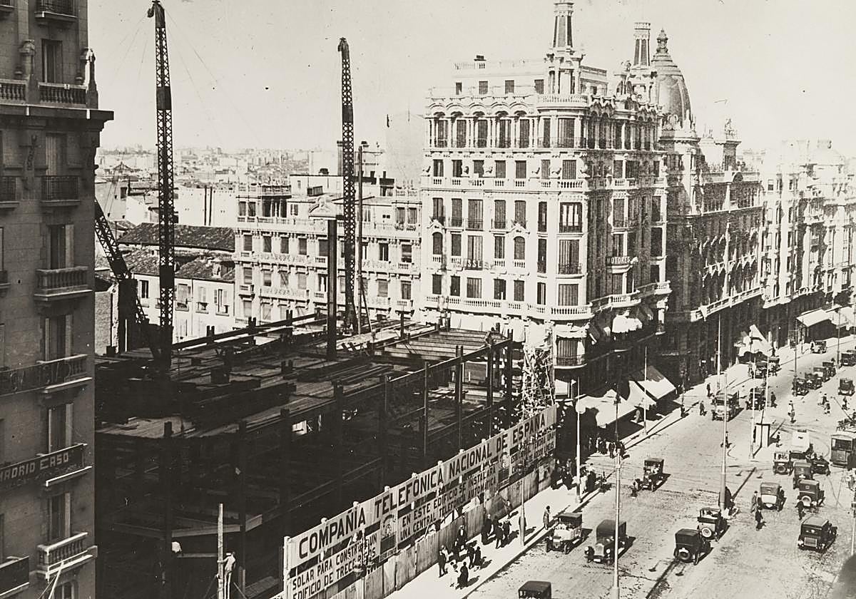 Año 1925: Obras de construcción del edificio de Telefónica, que fue el primer rascacielos de Europa