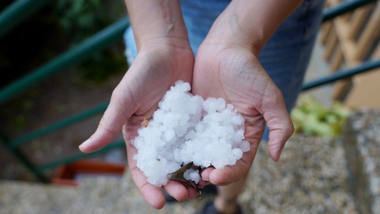 Medina de Rioseco, bajo una fuerte granizada