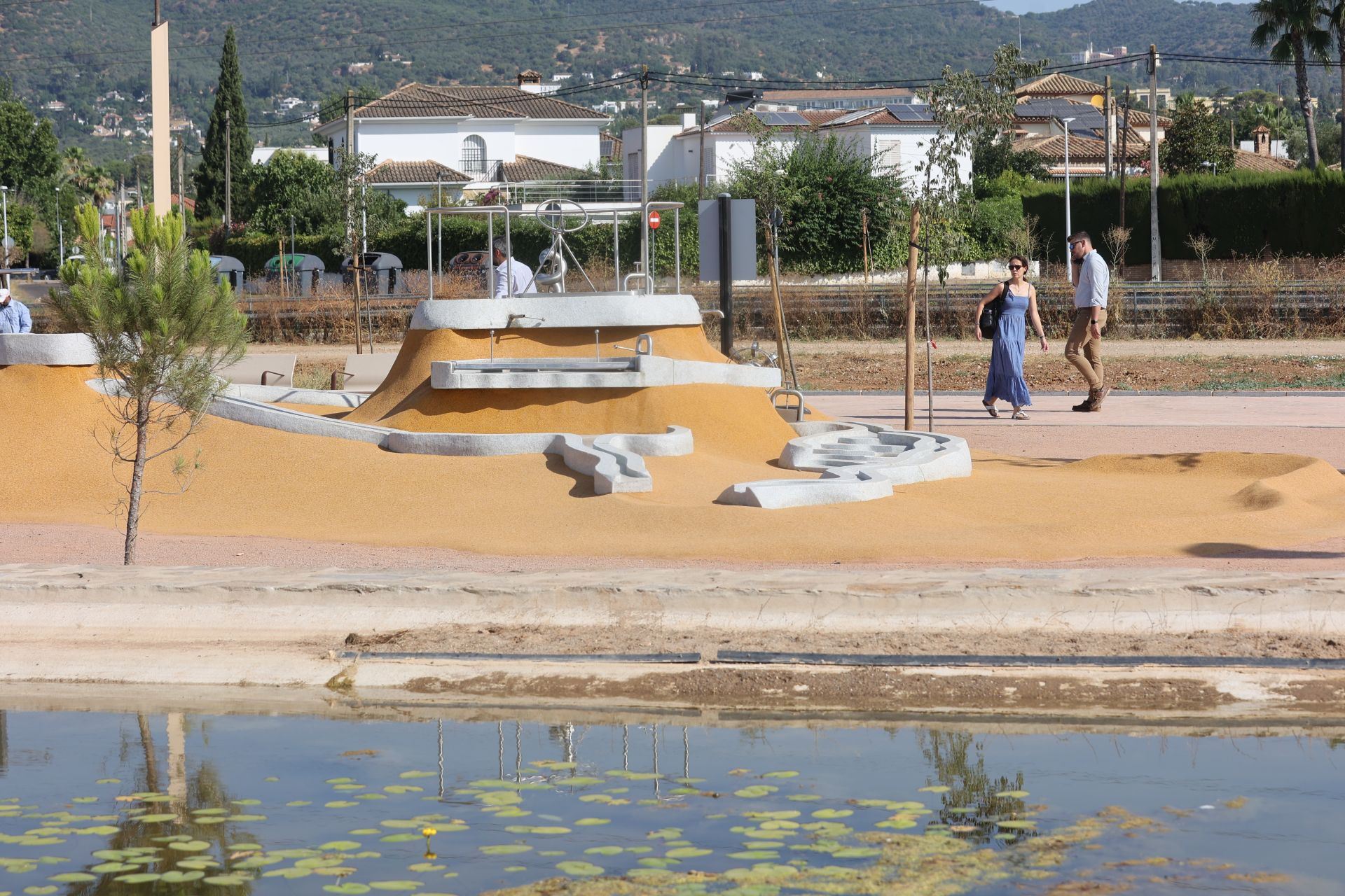 Así ha quedado el nuevo parque del Canal de Córdoba, en imágenes