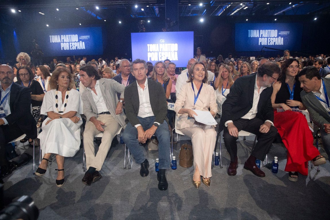 Ana Botella, José María Aznar, Alberto Núñez Feijóo, Cuca Gamarra, Mariano Rajoy, Isabel Díaz Ayuso y Juanma Moreno