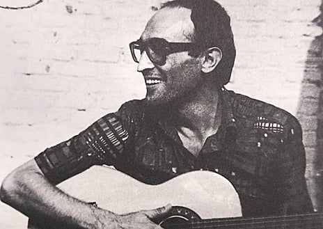 Imagen secundaria 1 - Arriba, de izquierda a derecha: Fernando Ruiz de la Puerta, Javier Ruiz y Enrique de Vicente; en las fotos de abajo, Chicho Sánchez Ferlosio y Julia León