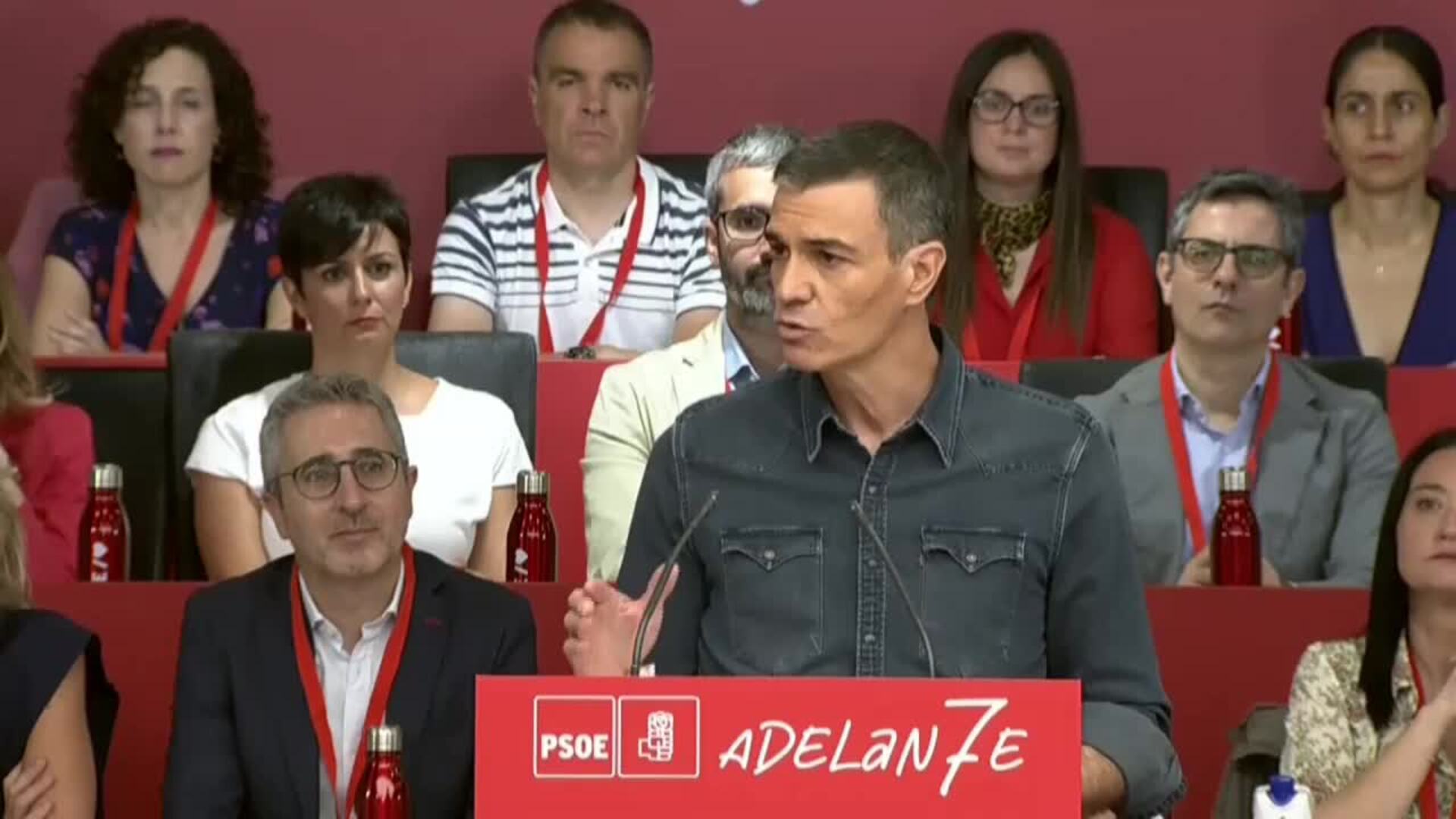 Sánchez pide perdón y garantiza que el PSOE &quot;derrotará&quot; la corrupción