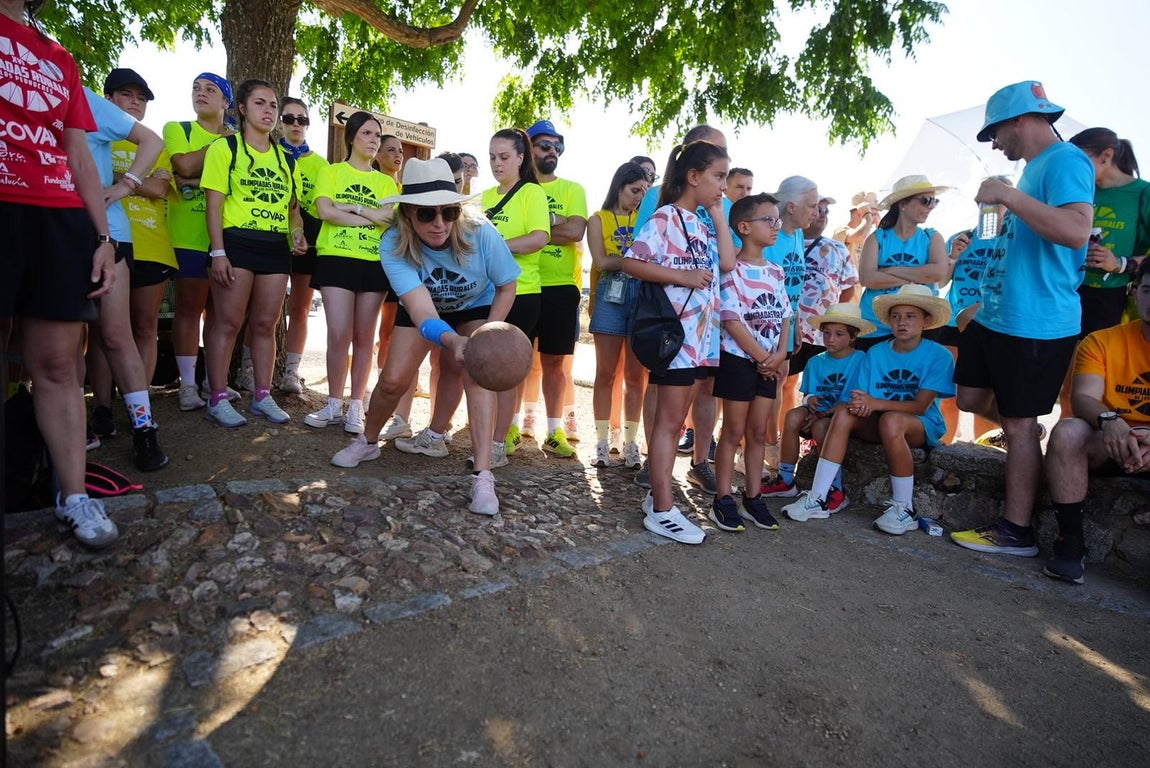 Las Olimpiadas Rurales reviven en Añora el juego más tradicional, en imágenes