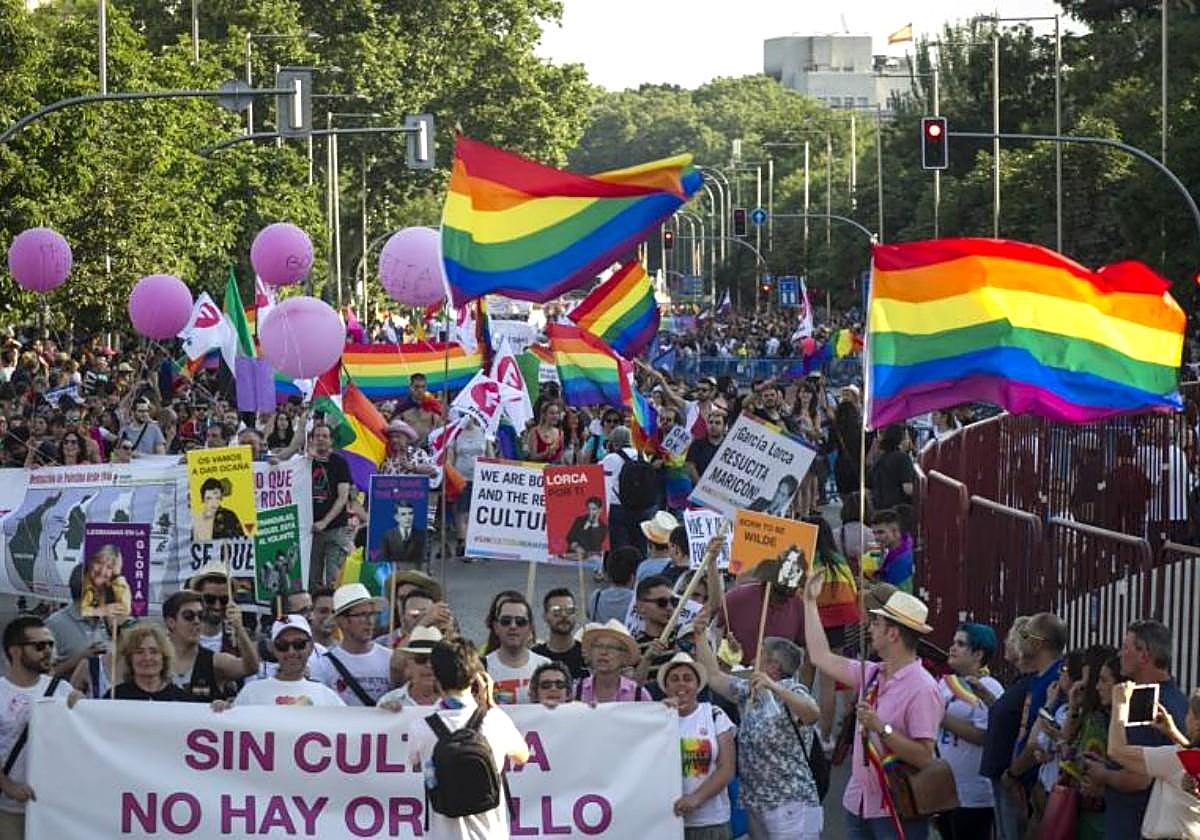 Orgullo de Madrid 2025: horario, recorrido y cortes de tráfico previstos por el desfile de carrozas hoy