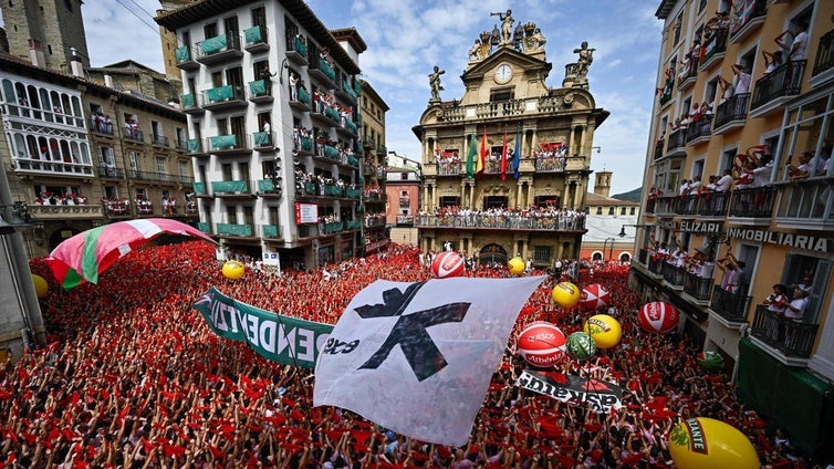 La izquierda radical compite por hacer de los Sanfermines su altavoz: «¡Independentzia!»