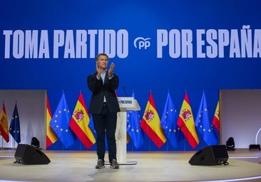 Feijóo cierra el congreso ensayando su discurso de investidura