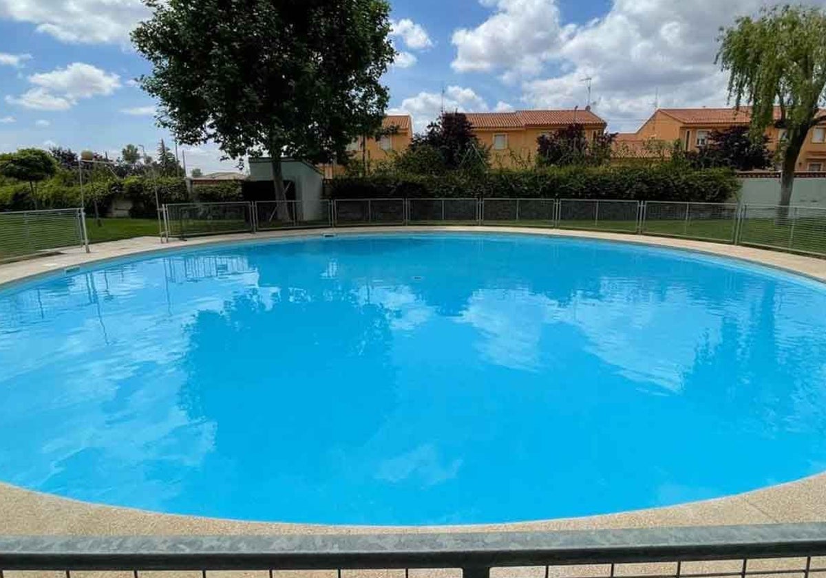 Muere el niño de ocho años al que rescataron con síntomas de ahogamiento el viernes en la piscina municipal de Sonseca