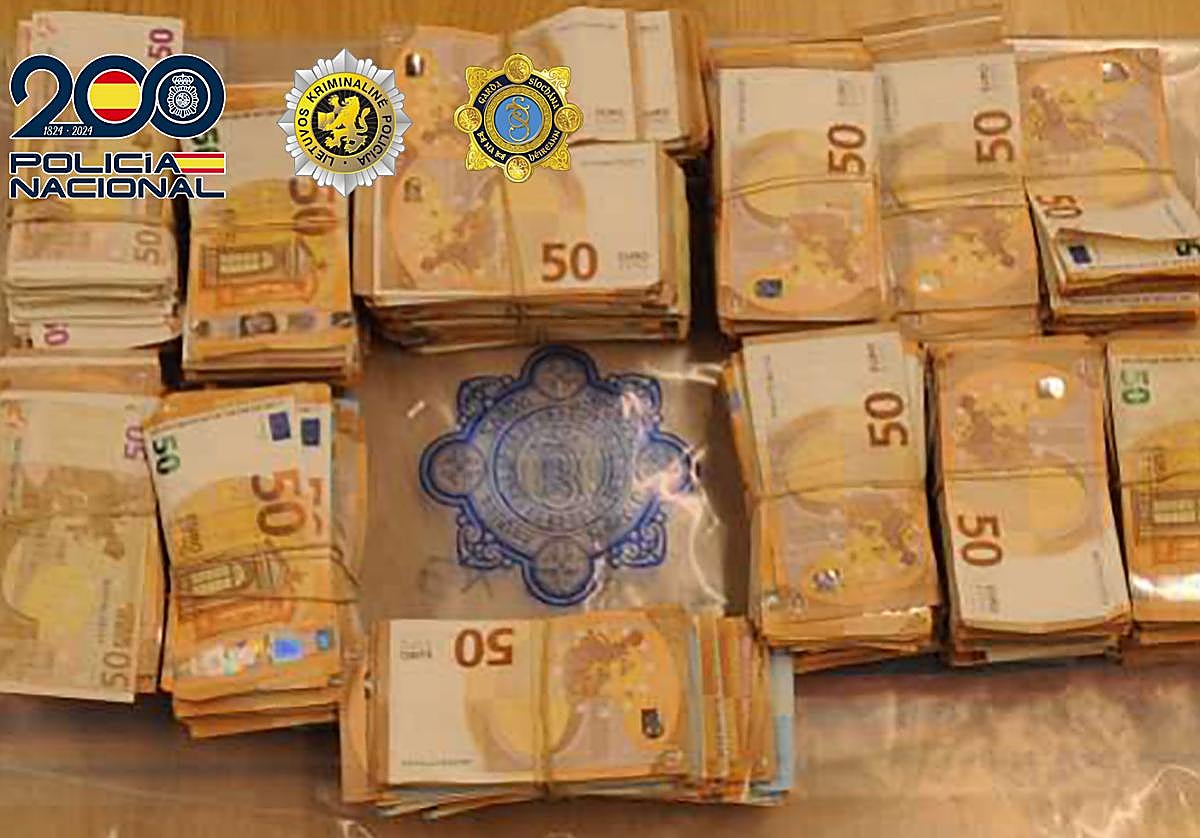 Dinero incautado en la operación.