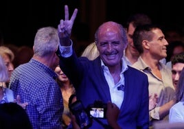 Génova buscará vías para desactivar a Camps y que se retire