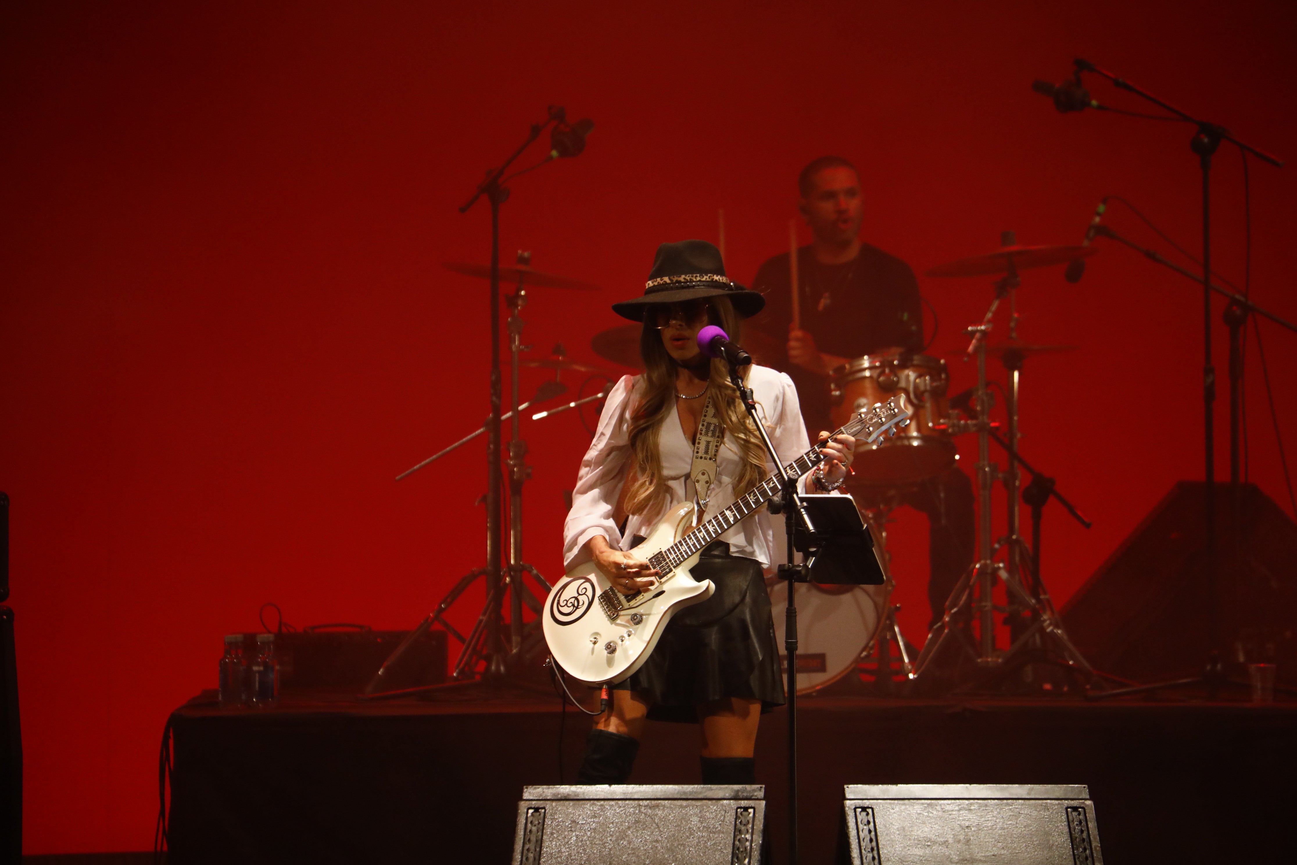 Las mejores imágenes del concierto de Orianthi, la diva australiana del blues y el rock en Córdoba