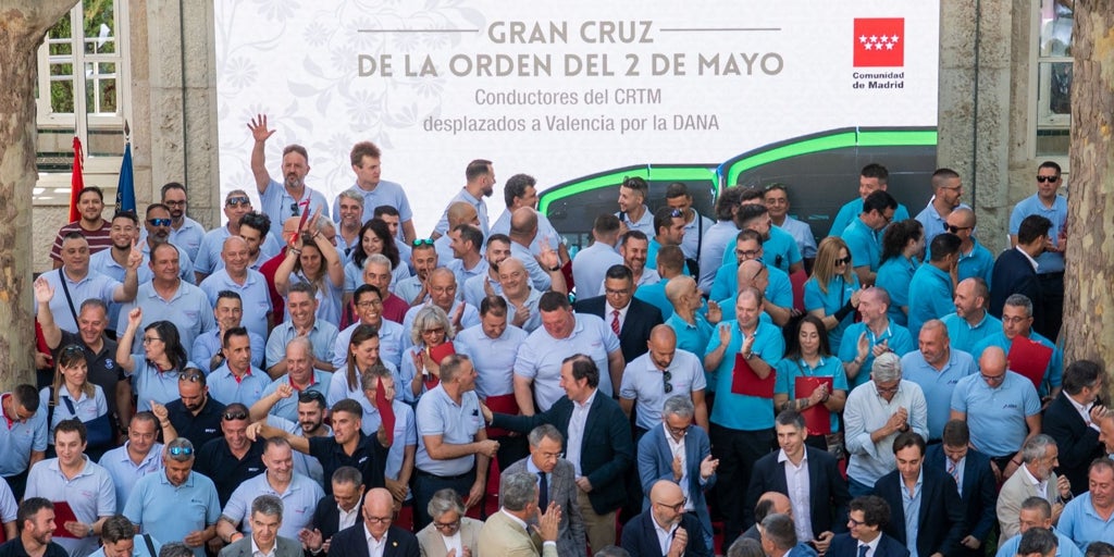 La hazaña de 203 autobuseros madrileños en la DANA: «Nos devolvieron la vida»