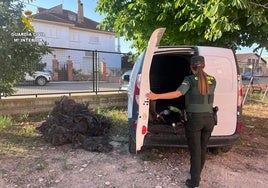 Tres detenidos por evadirse de un control de la Guardia Civil tras robar cable de cobre