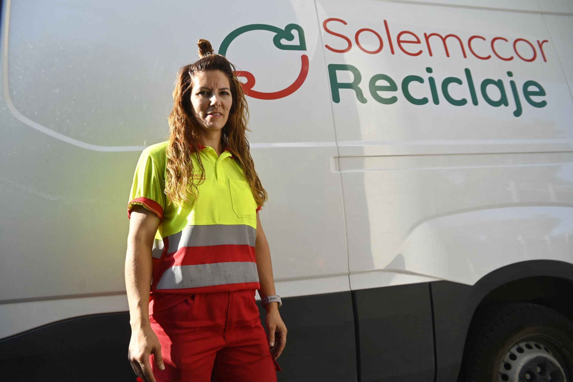 Así recoge la ropa usada Cáritas en Córdoba, en imágenes