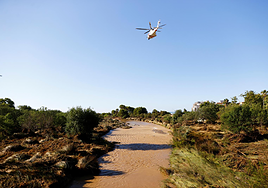 Los equipos de emergencia suspenden la búsqueda de los supuestos desaparecidos en el río Foix a «la espera de nuevos indicios»