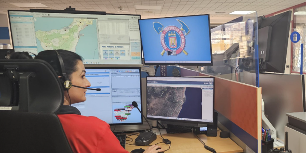 Evacuada una mujer al caerle una roca en una playa de difícil acceso en la costa de Tenerife