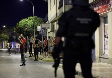Asociaciones de la Guardia Civil critican la presencia de Marlaska en Wimbledon y reprochan que «debería estar más pendiente de su trabajo»