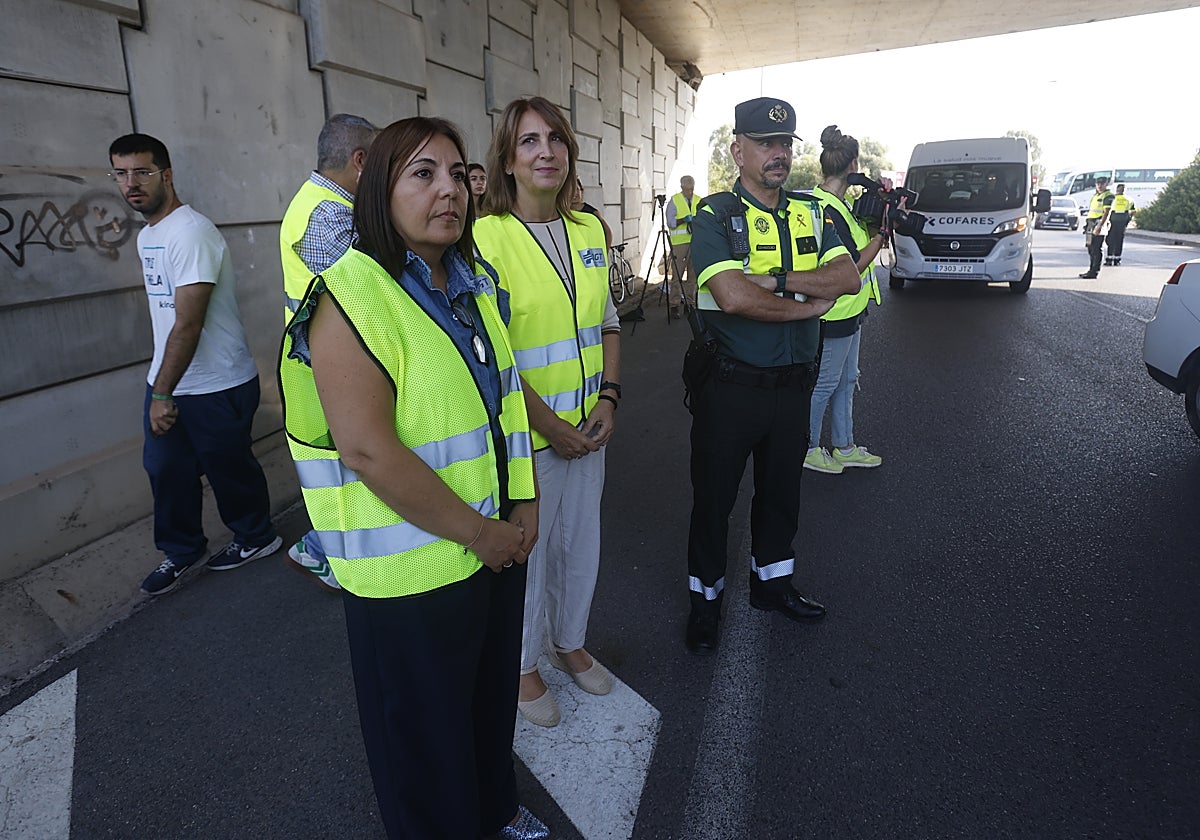La jefa provincial de Tráfico, Piedad Sánchez, en una campaña de circulación presentada este lunes en Cördoba