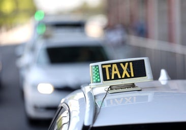 El precio de compraventa de una licencia de taxi en Córdoba puede llegar a los 110.000 euros