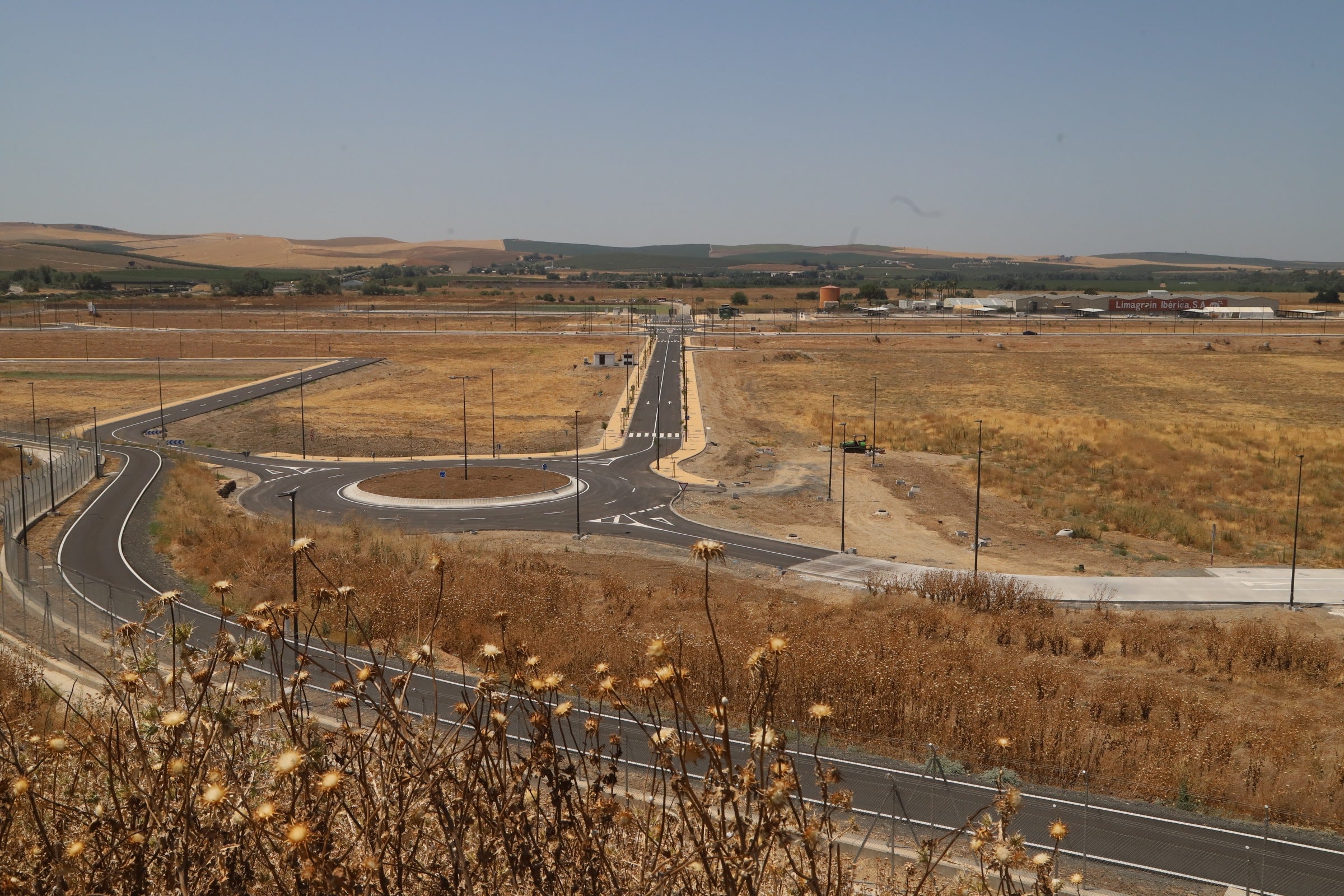 Las imágenes de la entrega de la urbanización de la Base Logística del Ejército en Córdoba