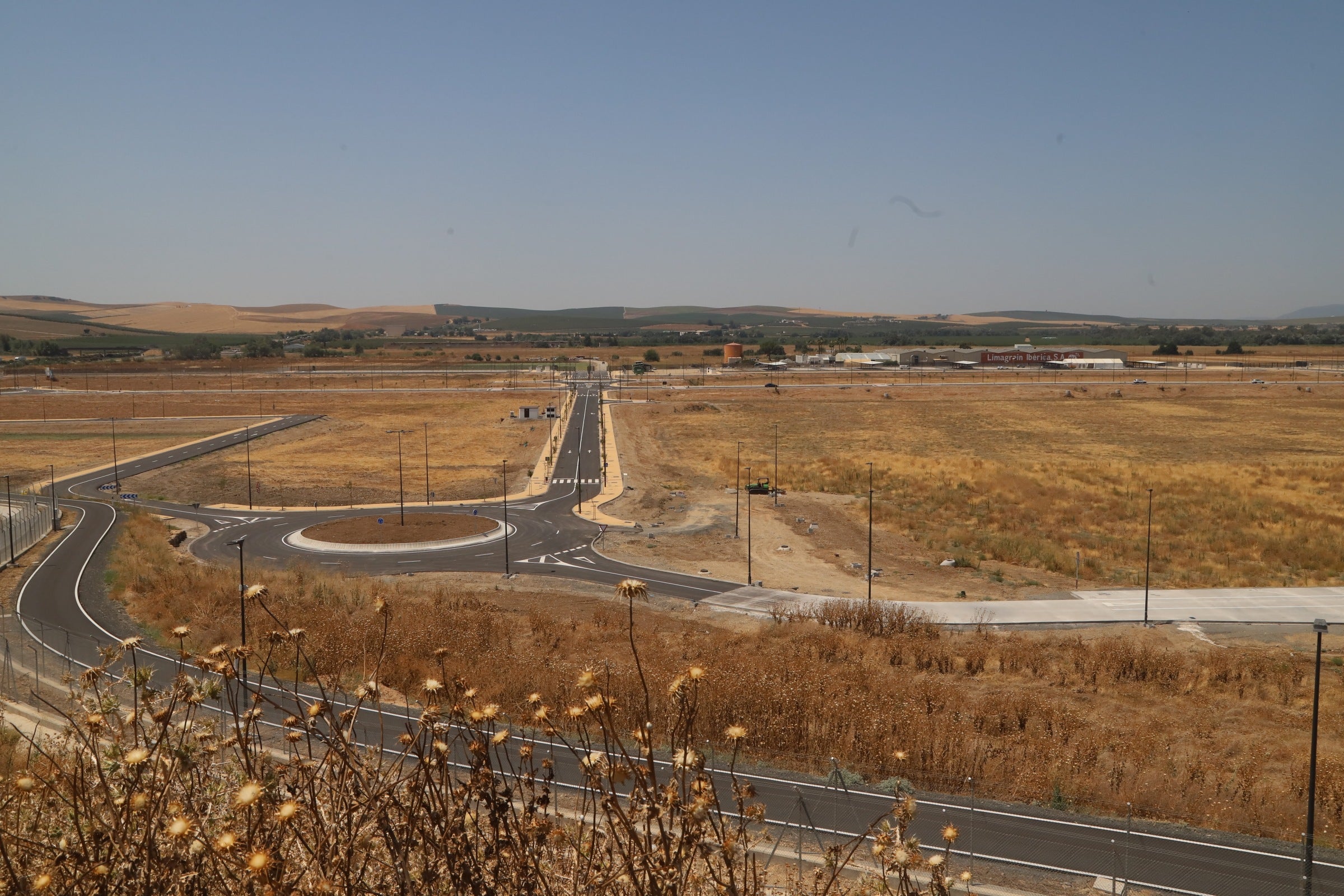 Las imágenes de la entrega de la urbanización de la Base Logística del Ejército en Córdoba