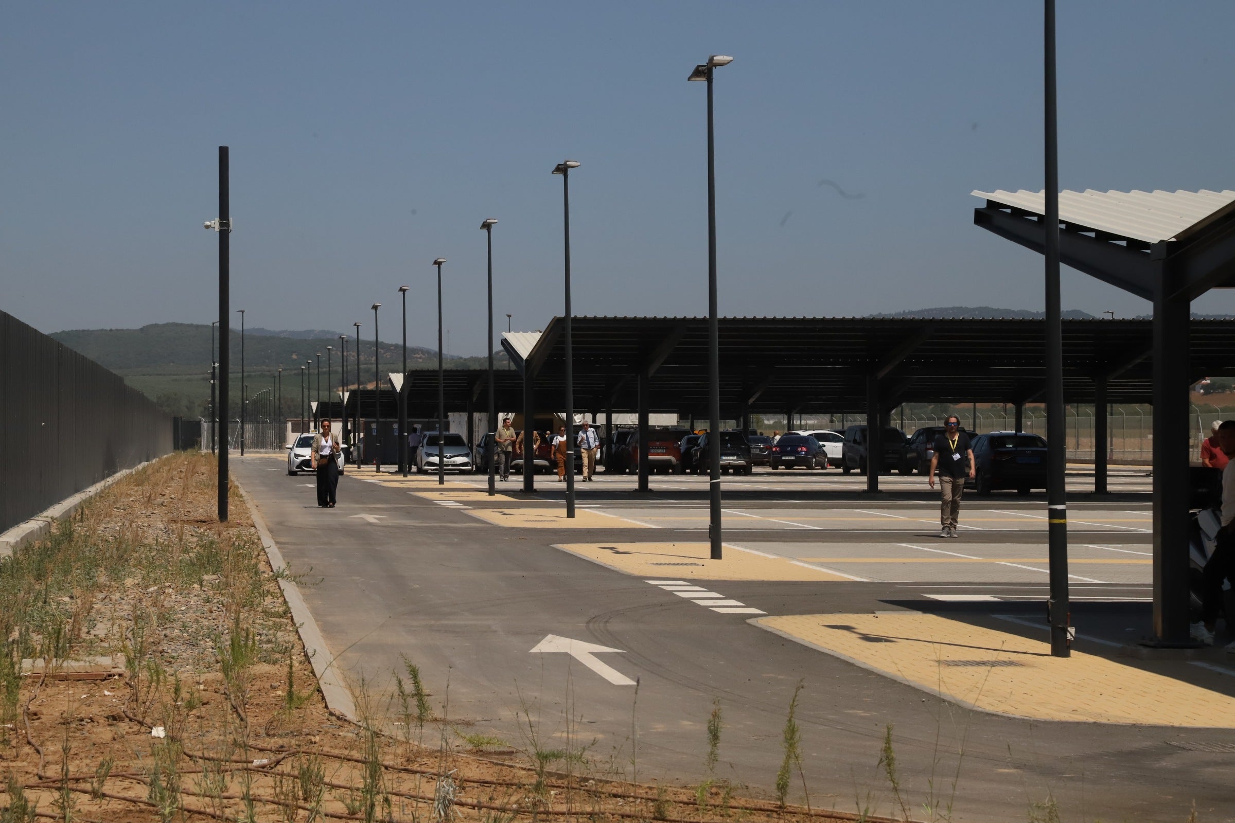 Las imágenes de la entrega de la urbanización de la Base Logística del Ejército en Córdoba