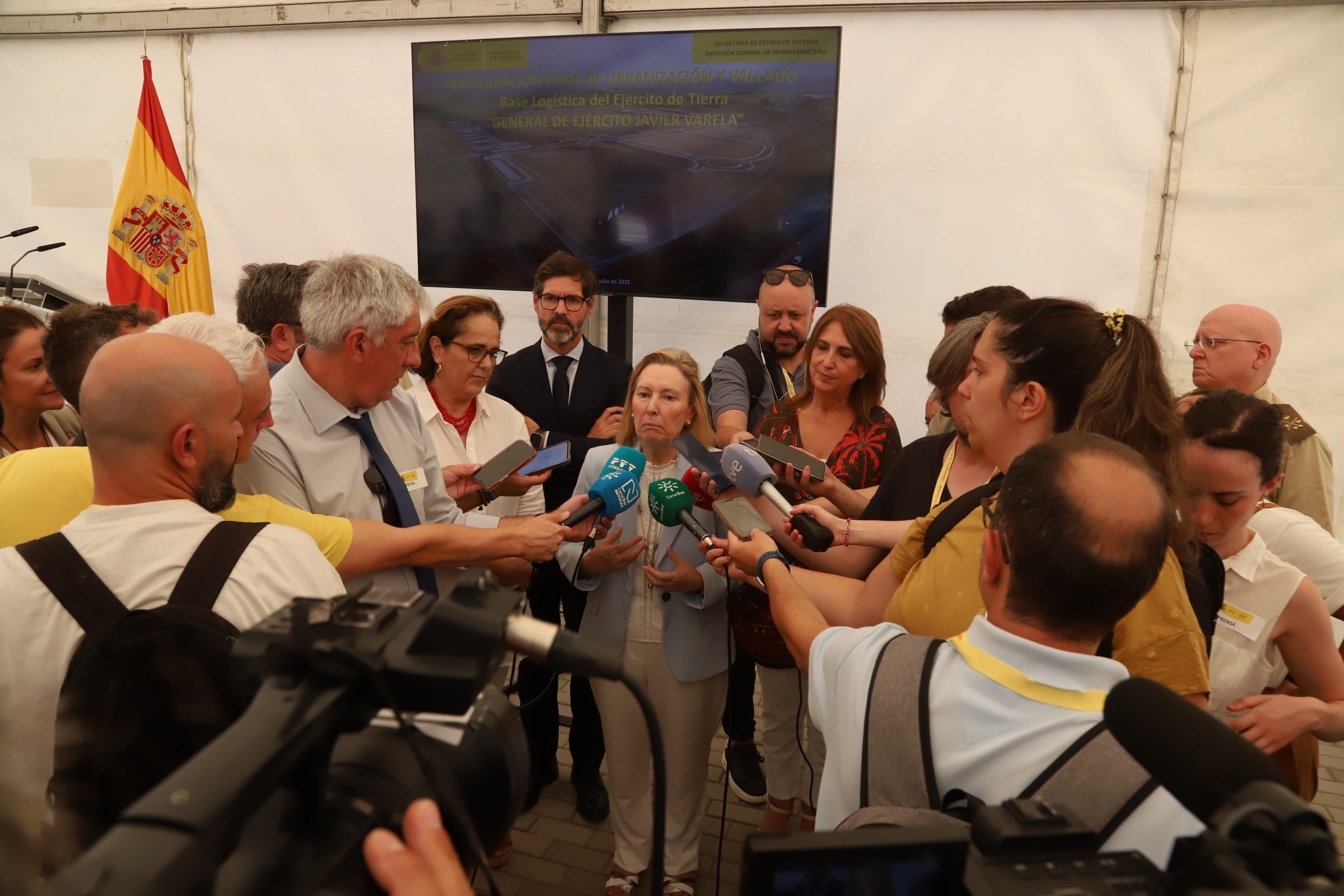 Las imágenes de la entrega de la urbanización de la Base Logística del Ejército en Córdoba