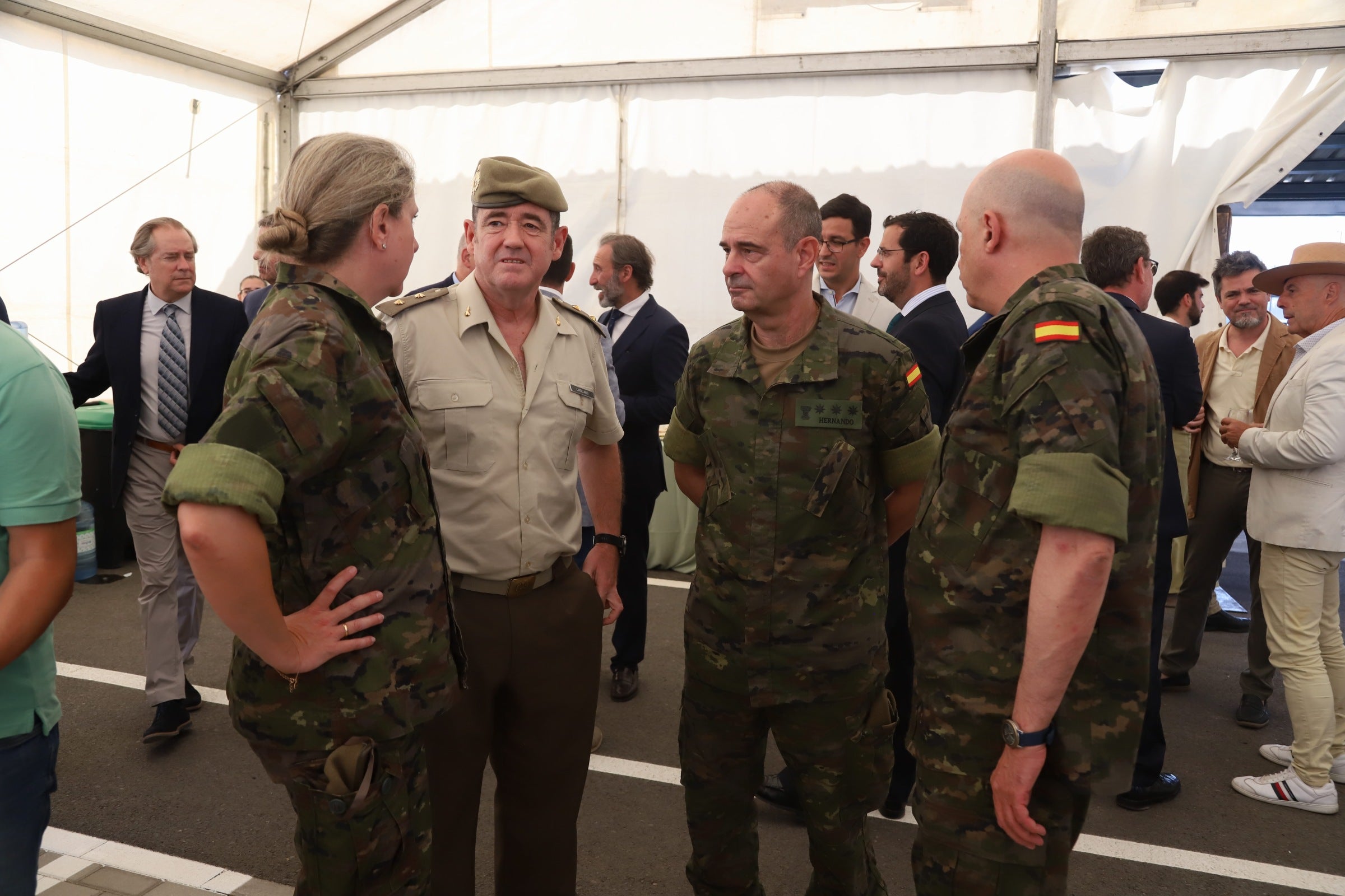 Las imágenes de la entrega de la urbanización de la Base Logística del Ejército en Córdoba