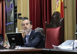Le Senne se ofrece como candidato en 2027 y blinda su liderazgo en Vox pese al juicio por delito de odio