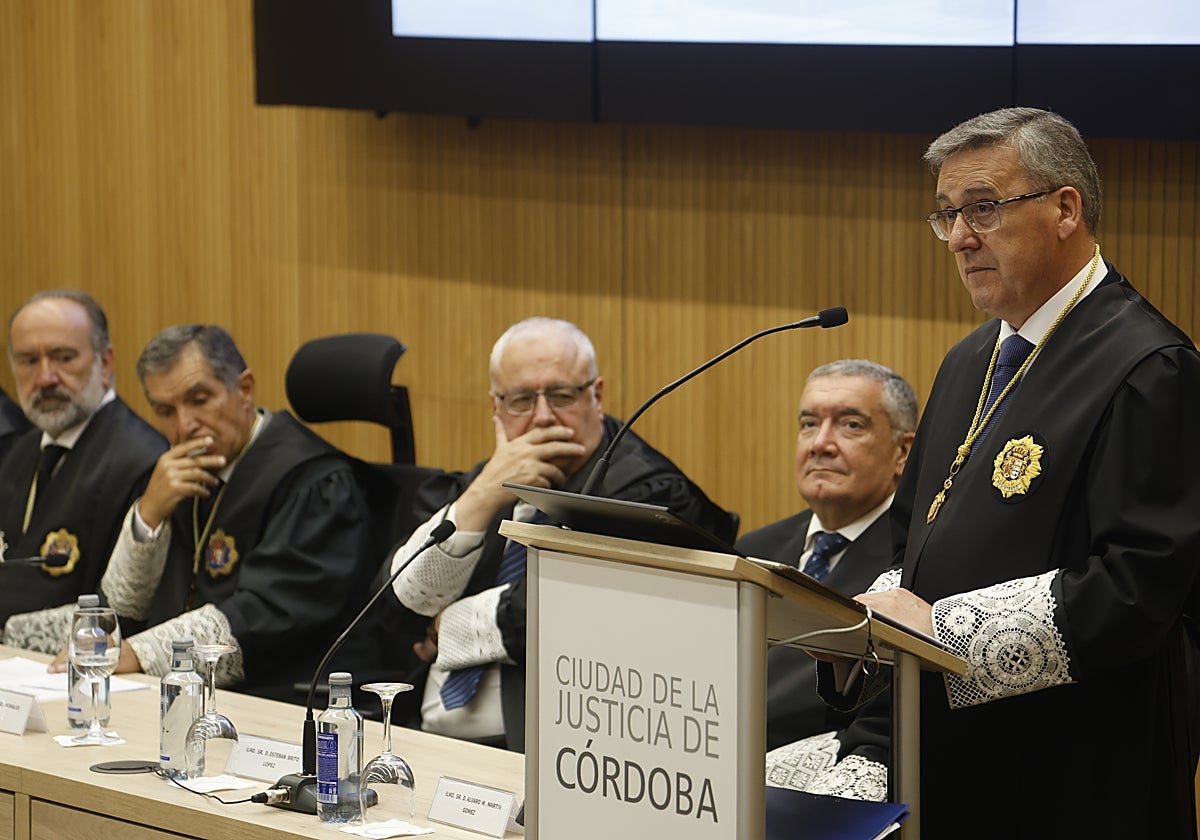 El nuevo presidente de la Audiencia de Córdoba, Miguel Ángel Pareja, en su toma de posesión
