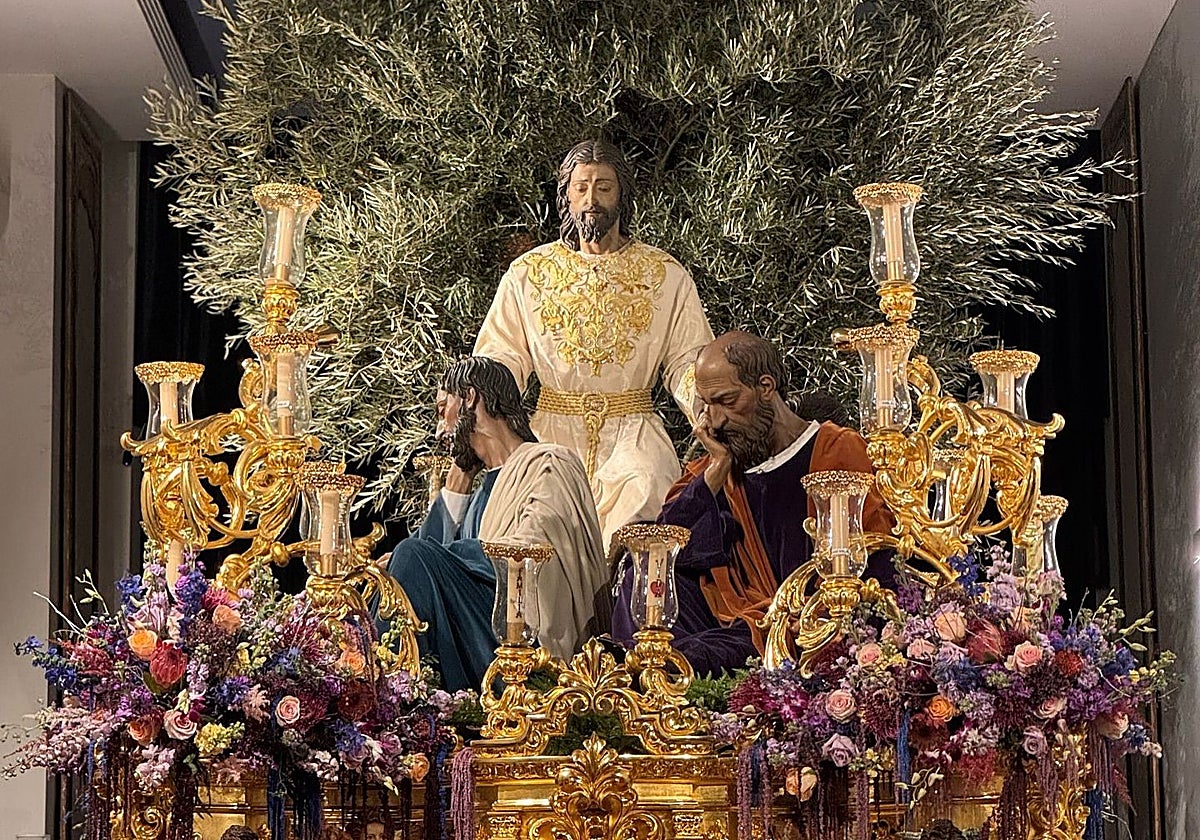 El Señor de las Penas y la Oración en el Huerto, en su paso, el Domingo de Ramos de 2025