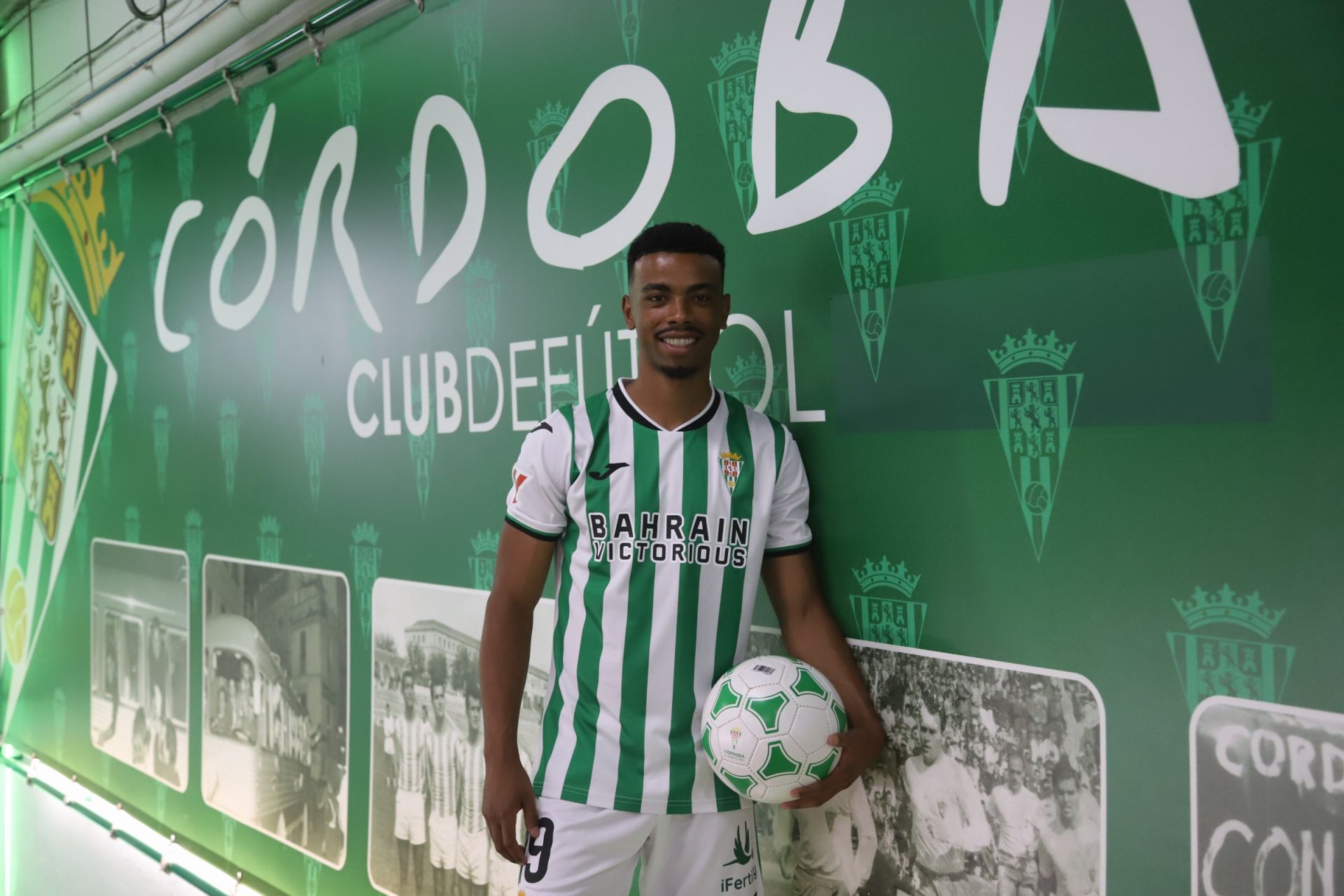 Las mejores imágenes de la presentación de Sergi Guardiola y Dalisson con el Córdoba CF