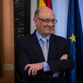 Fiscalía sostiene que el despacho fundado por Montoro realizó «elevadas salidas de dinero» y tapó los destinatarios finales
