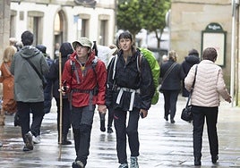 Santiago aplaza la tasa turística hasta octubre tras la presión del sector hostelero
