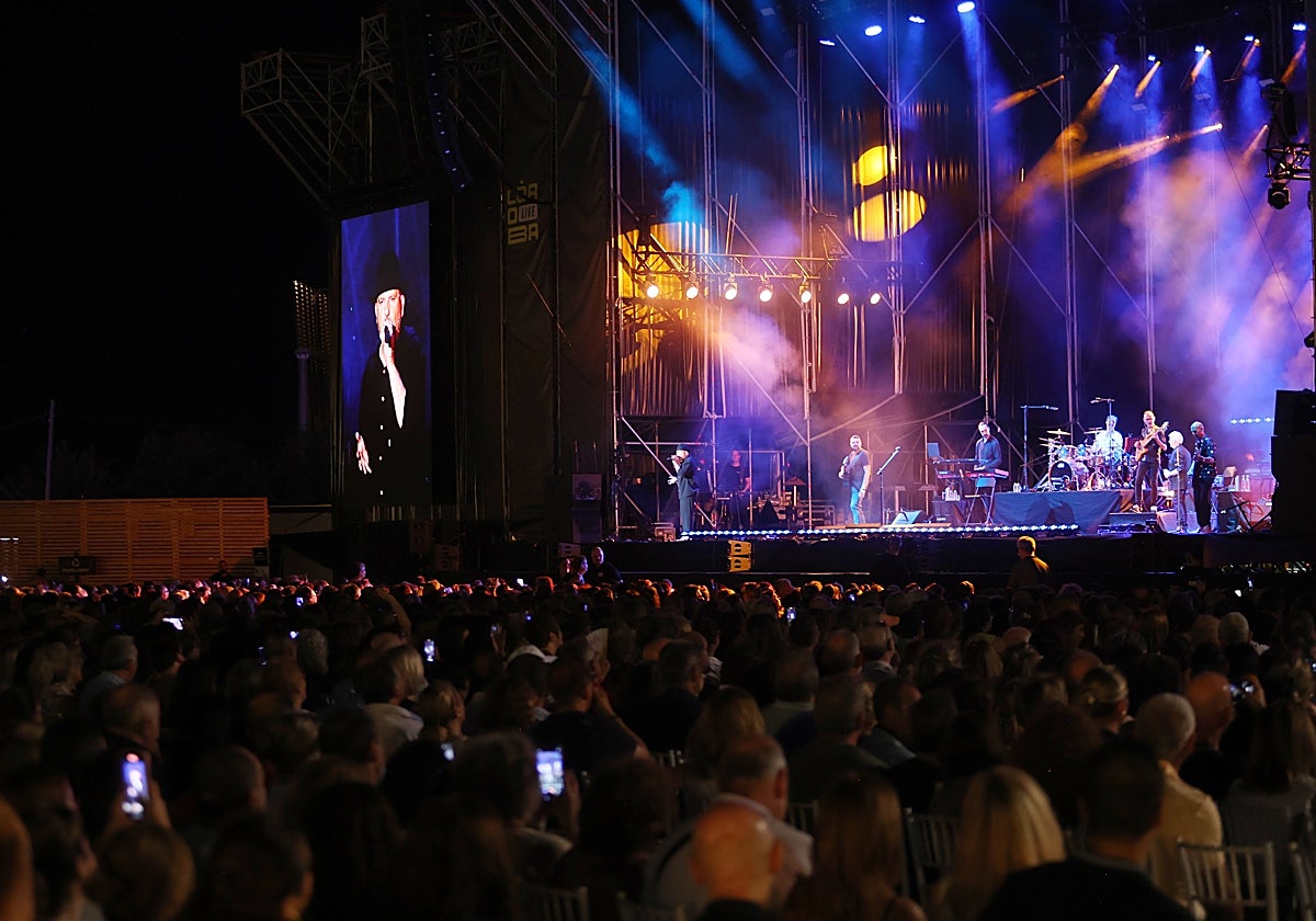 Concierto de Los Pecos en el Córdoba Live 2025