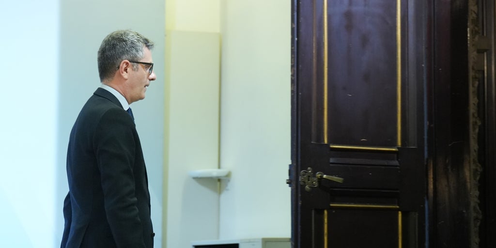 Bolaños pierde el control de las dos salas clave del Supremo