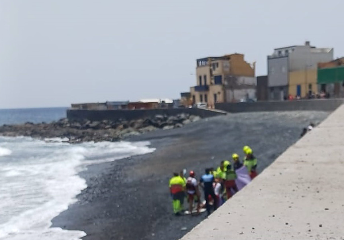 Muere un hombre de 70 años y otro resulta herido por ahogamiento al tratar de salvar a una menor en Gran Canaria