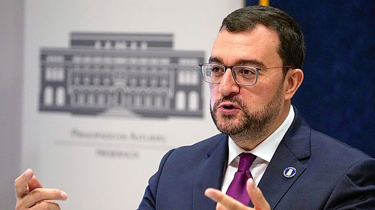 Barbón se planta ante Sánchez y recrudece su no al cupo catalán