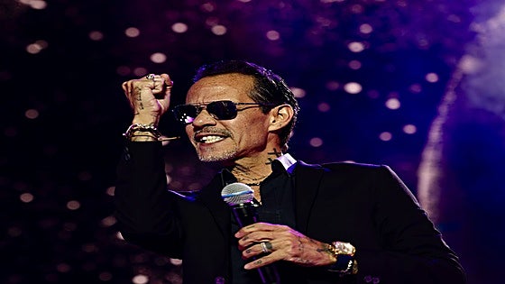 Marc Anthony hace vibrar a Simancas con sus ritmos latinos