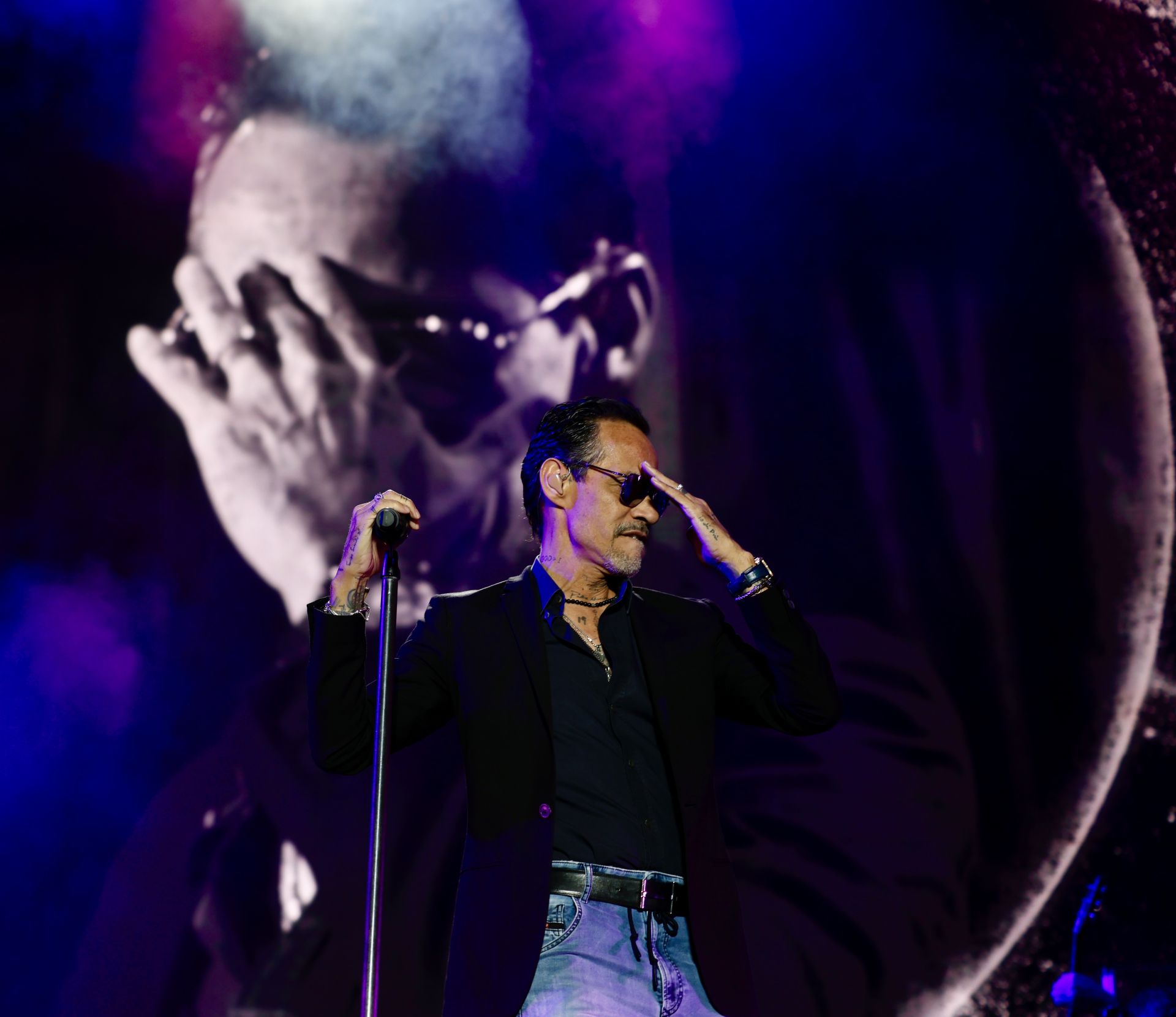 Marc Anthony hace vibrar a Simancas con sus ritmos latinos