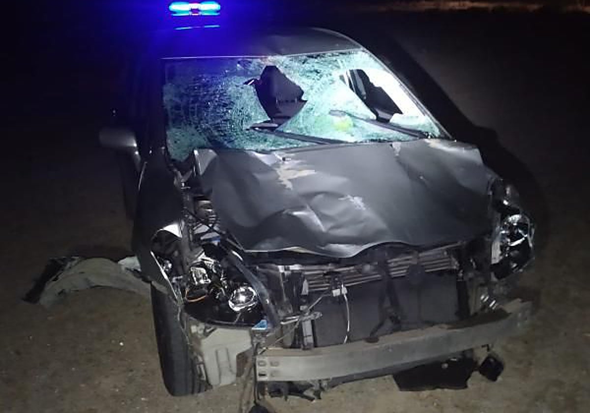 El Toyota Corolla utilizado en el atropello mortal, justo después de ser recuperado en Seseña (Toledo)
