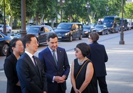 El presidente de la Junta, con una delegación d e la República Popular China