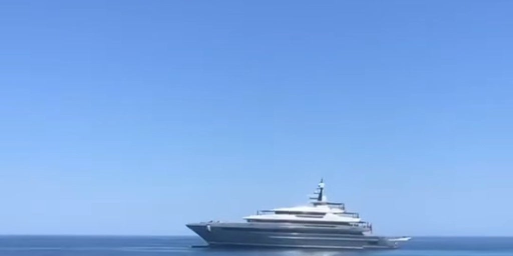 ¡Escándalo en Formentera! El Megayate 'Attila' Multado con 200.000 Euros por Navegación Ilegal y Maniobras Peligrosas
