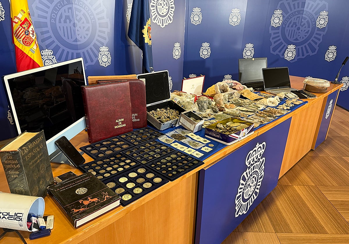 Material incautado a la banda que traficaba con material arqueológico