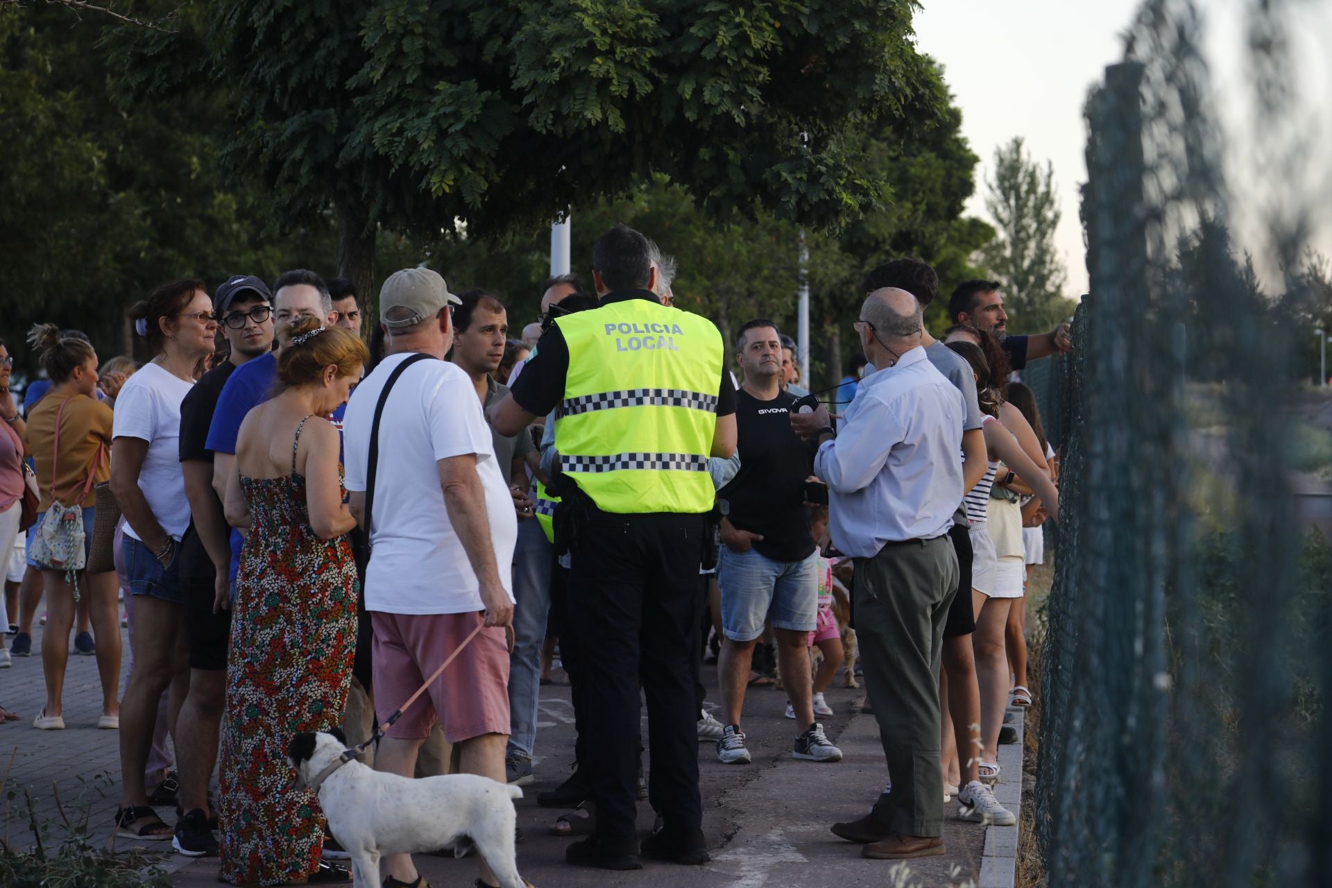 El incendio en la zona del Castillo de la Albaida en Córdoba, en imágenes