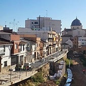 «Se acerca el periodo de lluvias y el barranco está descarnado»: Chiva reclama a la CHJ que acelere las obras tras la dana