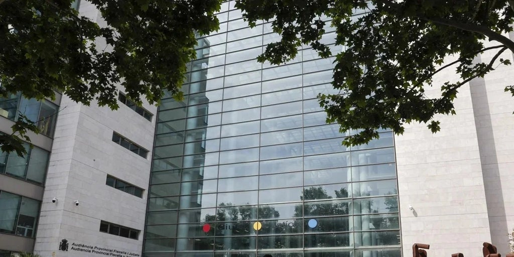 Una mujer  se enfrenta a 25 años de cárcel por intentar quemar a su bebé: «Fue una llamada de atención porque me sentía sola»