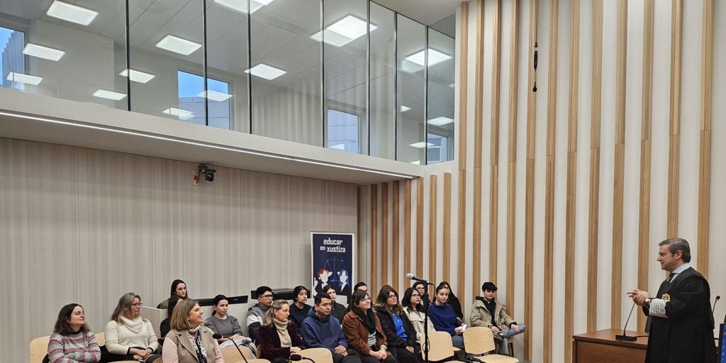 El programa Educar en Xustiza bate su récord con casi 9.000 alumnos en el curso 2024-2025