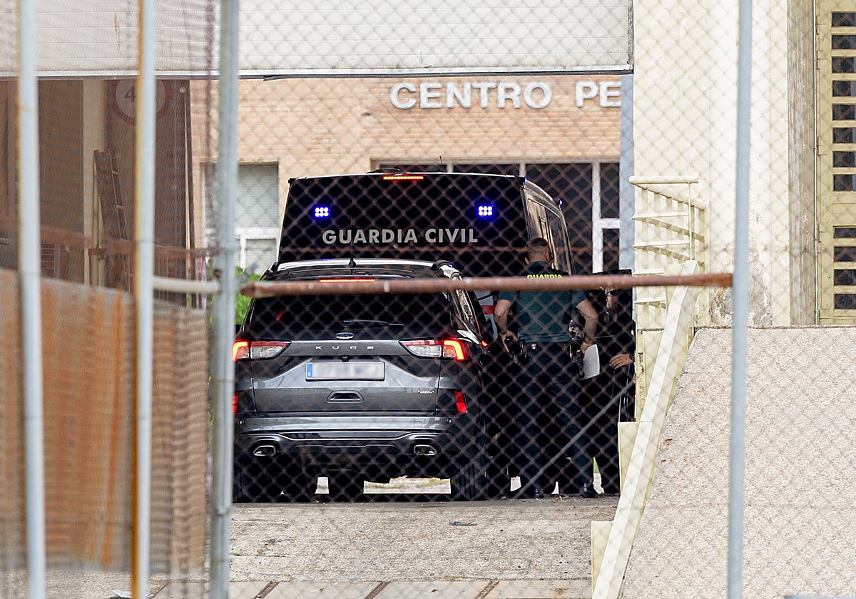 Santos Cerdán ingresa en la cárcel de Soto del Real (Madrid)